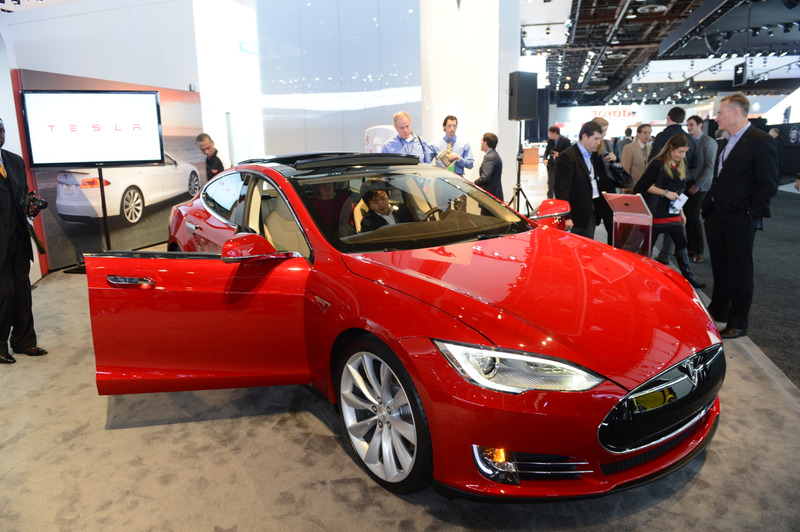 Illustration for article titled Tesla Kills The $50,000 Model S, Makes The Media The Fools Of April